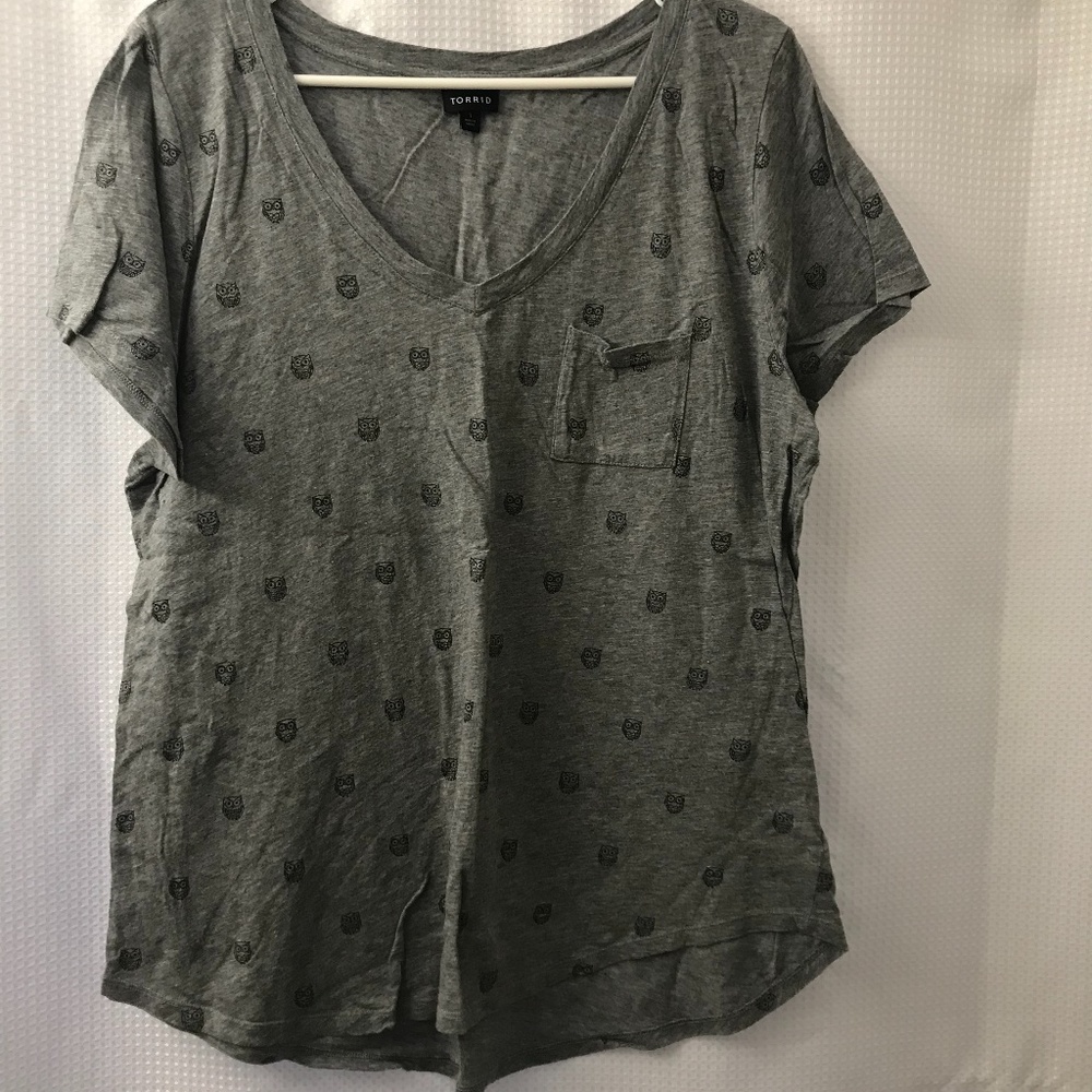 torrid V-Neck Short-Sleeved Owl T-shirt